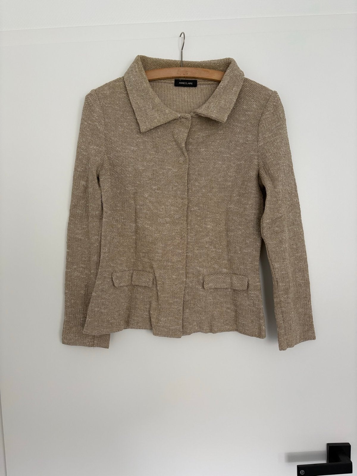 Beige goudkleurig kort vestje Anneclaire | Pauw maat 36 | S, Kleding | Dames, Truien en Vesten, Ophalen of Verzenden, Zo goed als nieuw
