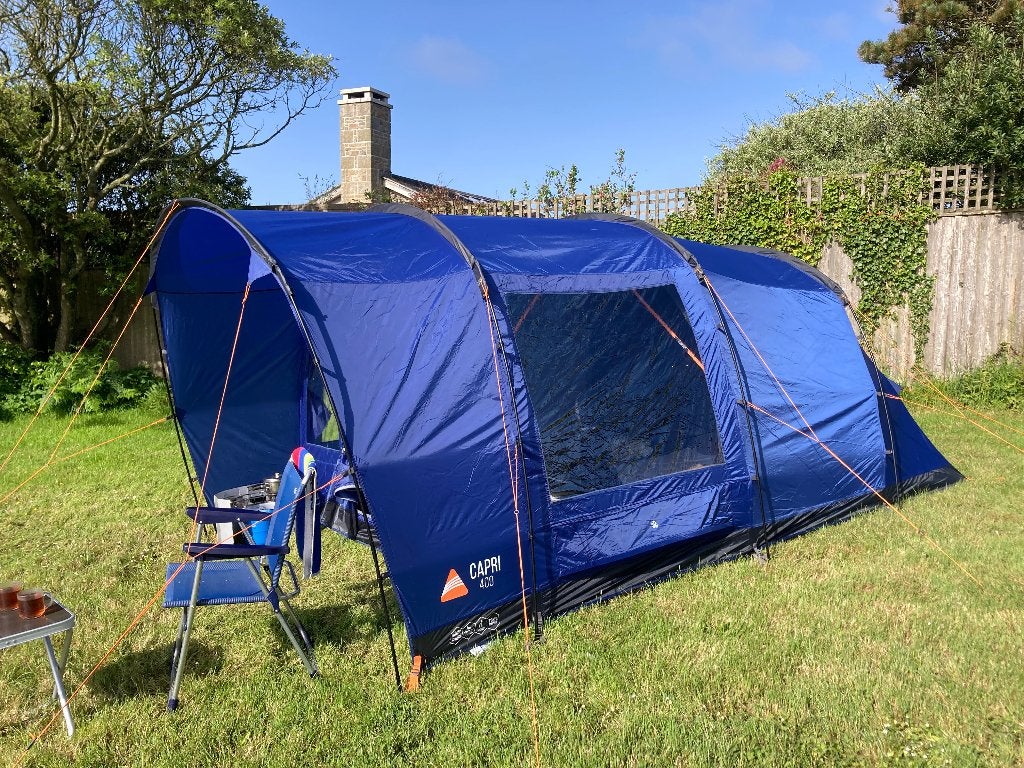 Ruime 2 of 3 persoons tent, Caravans en Kamperen, Tenten, Ophalen of Verzenden, Zo goed als nieuw, Tot en met 4