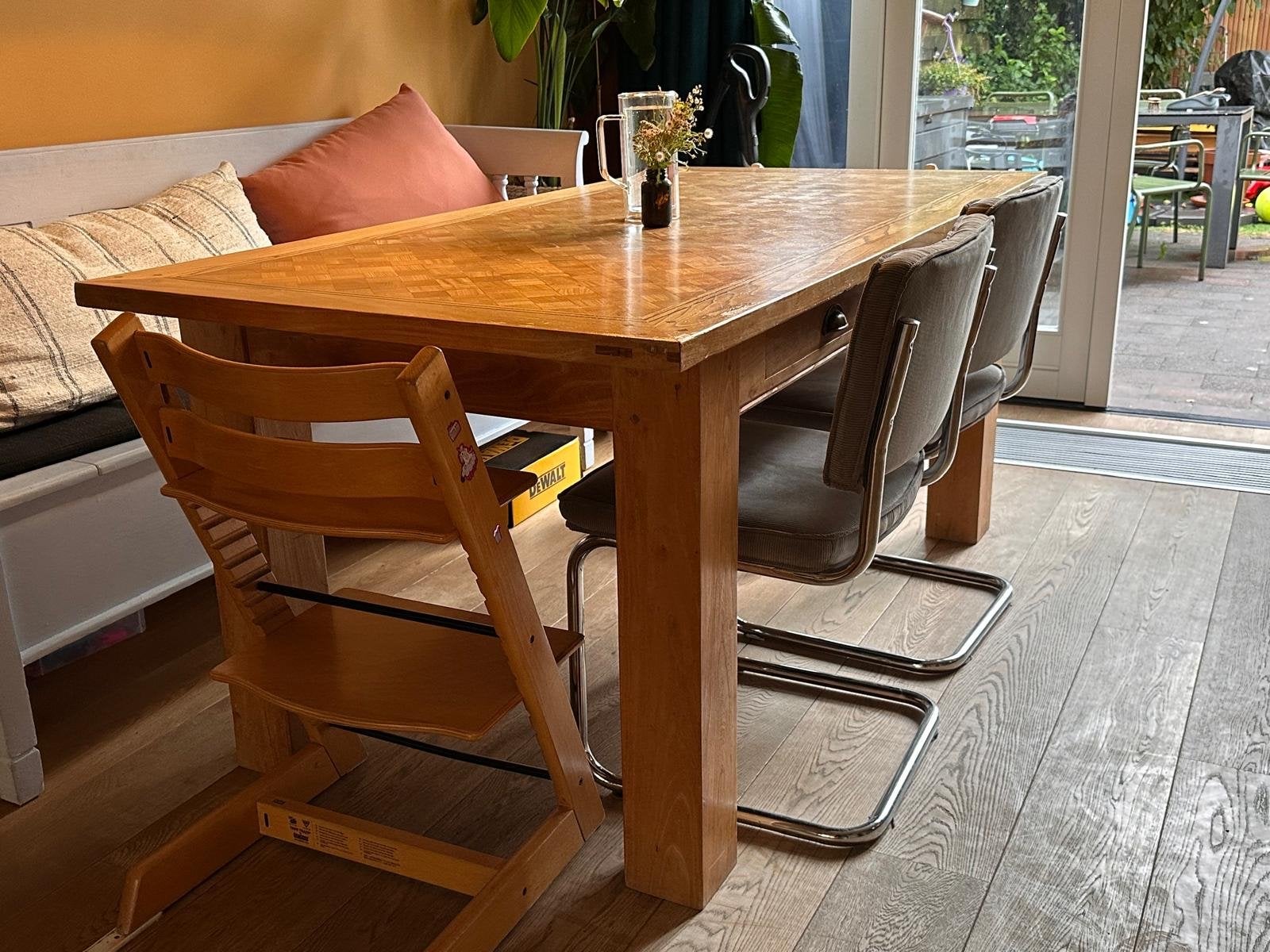 houten eettafel met lades, Gebruikt, Vijf personen of meer, 150 tot 200 cm, Rechthoekig