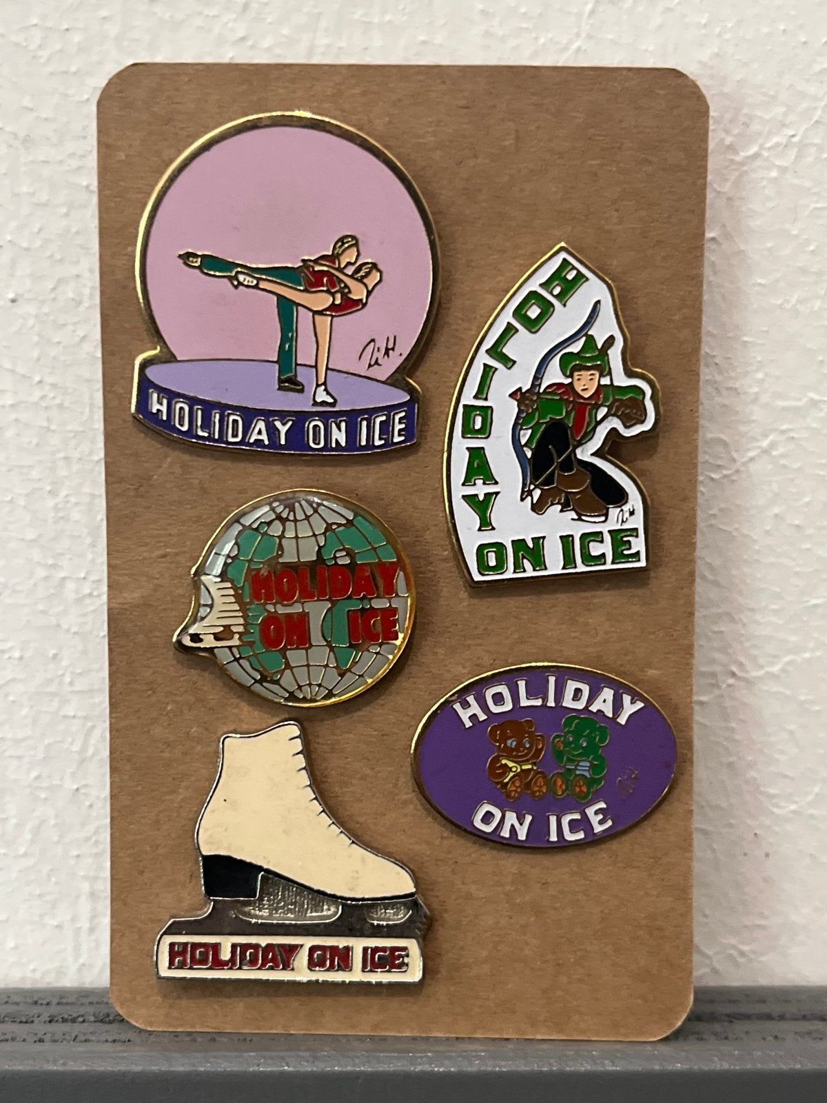 Vintage Holiday on Ice Speldjes Set - 5 Stuks, Gebruikt, Ophalen of Verzenden, Speldje of Pin, Nvt