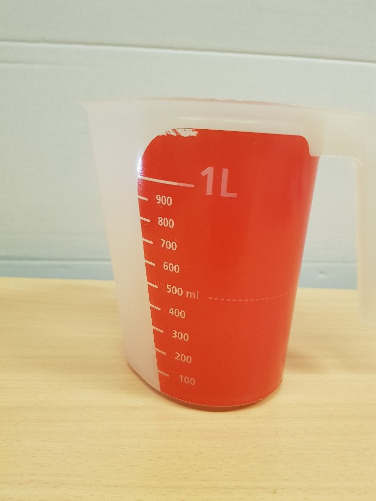 Maatbeker met rode accenten.        1 Liter., Huis en Inrichting, Overige typen, Kunststof, Ophalen of Verzenden, Zo goed als nieuw