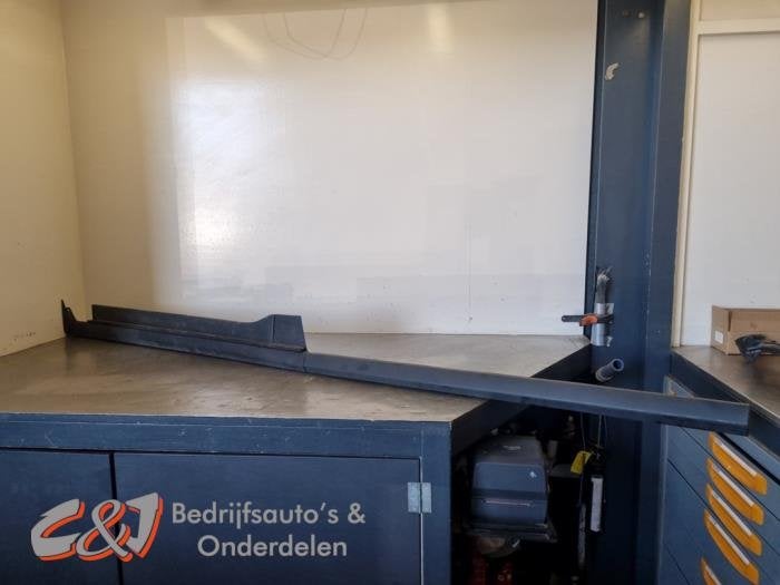 Zijskirt links van een Ford Transit Connect, Gebruikt, -, -, Ophalen of Verzenden