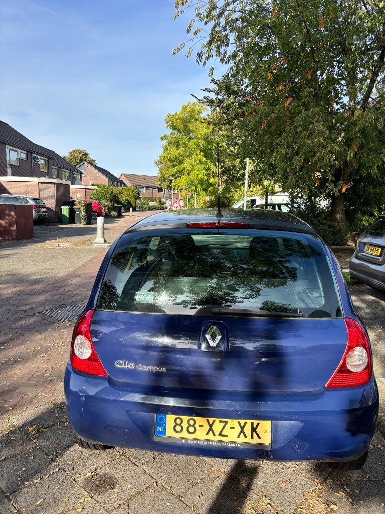 Foto 3 van Renault Clio 1.2 E4 2007 Blauw