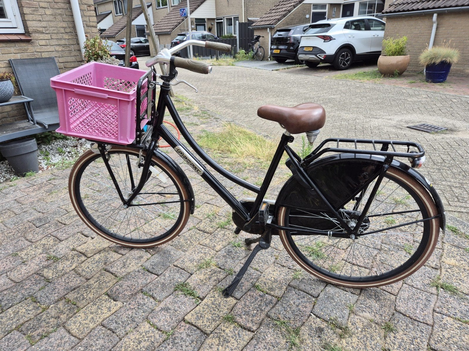 26 inch fiets met roze fietsmand, Gebruikt, Minder dan 47 cm, Trommelrem, Ophalen