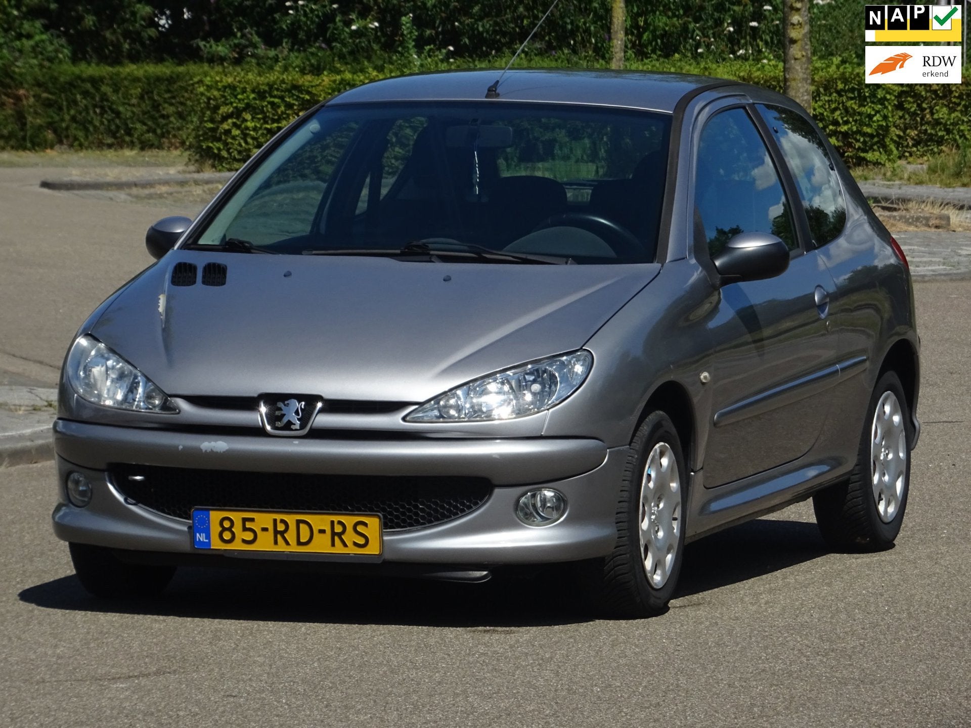 Peugeot 206 1.4 Air-line NAP/AIRCO/APK, Voorwielaandrijving, Dealer onderhouden, 31 €/maand, 4 cilinders