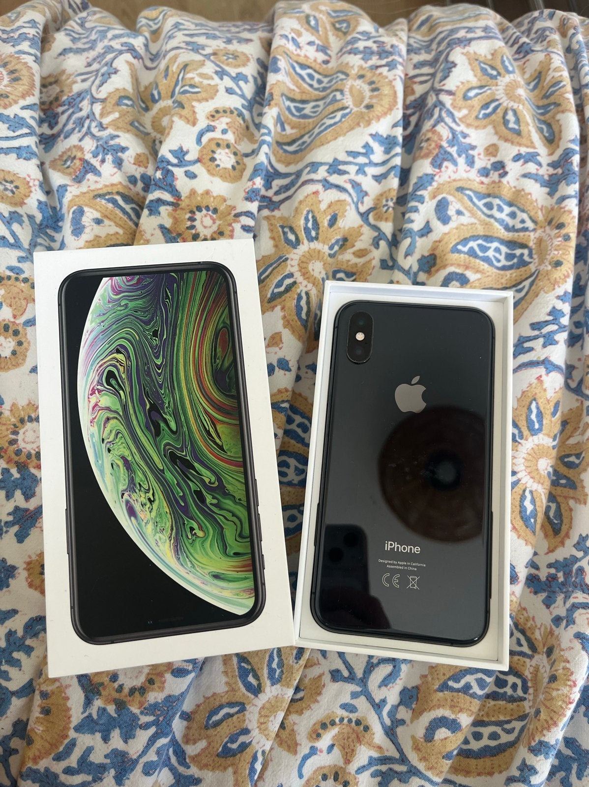 Zwarte iPhone XS - Scherm kapot, achterkant intact + doos, Telecommunicatie, Mobiele telefoons | Apple iPhone, Zwart, IPhone XS