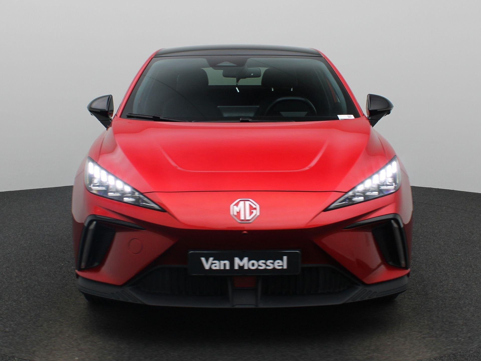 MG 4 Long Range Luxury 64 kWh | Navi | CarPlay | 360 Camera, Auto's, Automaat, 12 maanden, Gebruikt, Origineel Nederlands