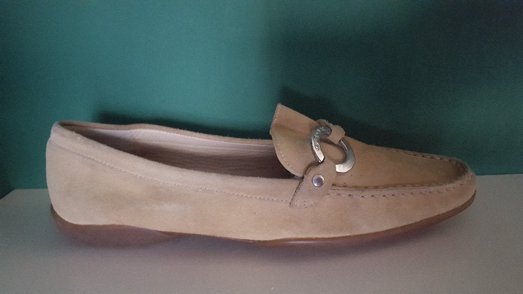 Mocassins merk GEOX kleur beige maat 39, Geox, Beige, Ophalen of Verzenden, Zo goed als nieuw
