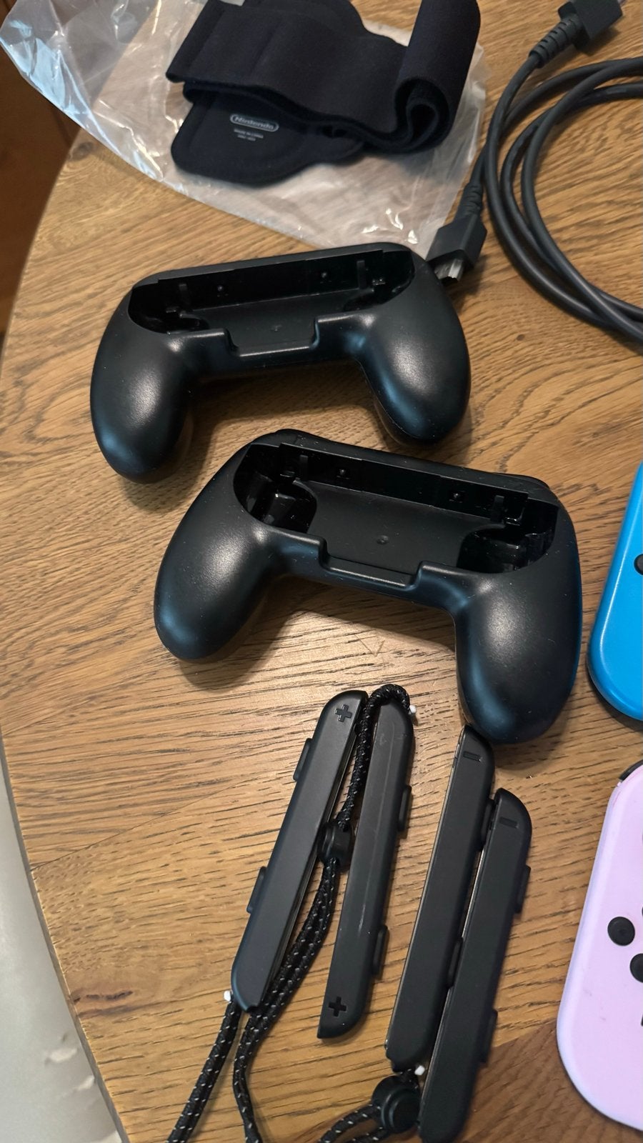 Foto 7 van Nintendo Switch Oled Model Zwart 8 maanden oud