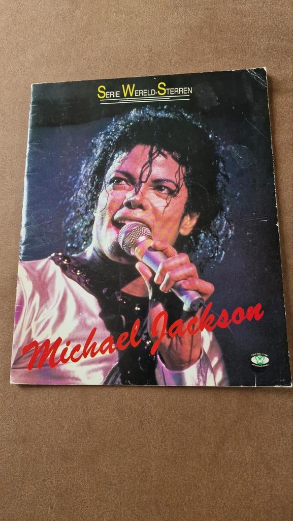 Michael Jackson NL magazine met foto's BAD tour periode, Ophalen of Verzenden