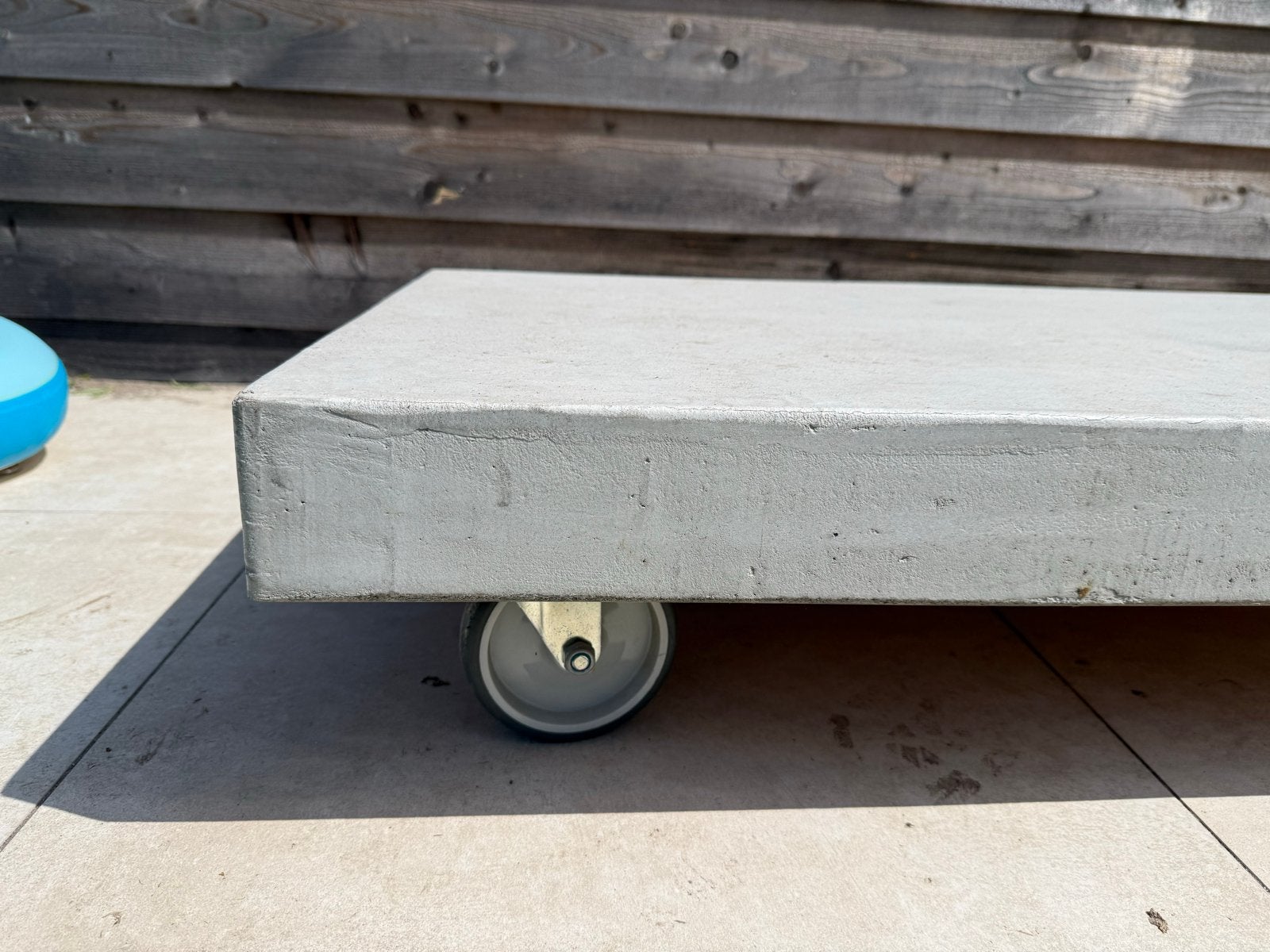 Xooon betonnen salontafel met wielen, Ophalen, Overige materialen, Gebruikt, 100 tot 150 cm
