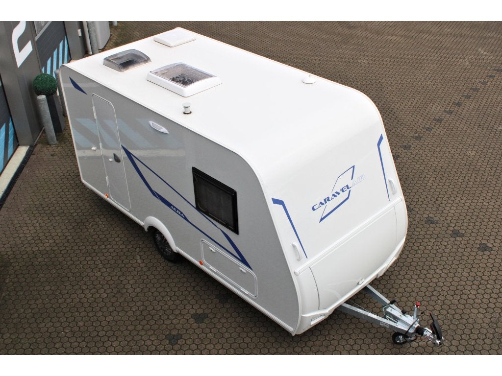 Caravelair Alba 400 NIEUW 2025 Dwars bed Licht Gewicht, Bedrijf, Treinzit, 750 - 1000 kg, 4 tot 5 meter