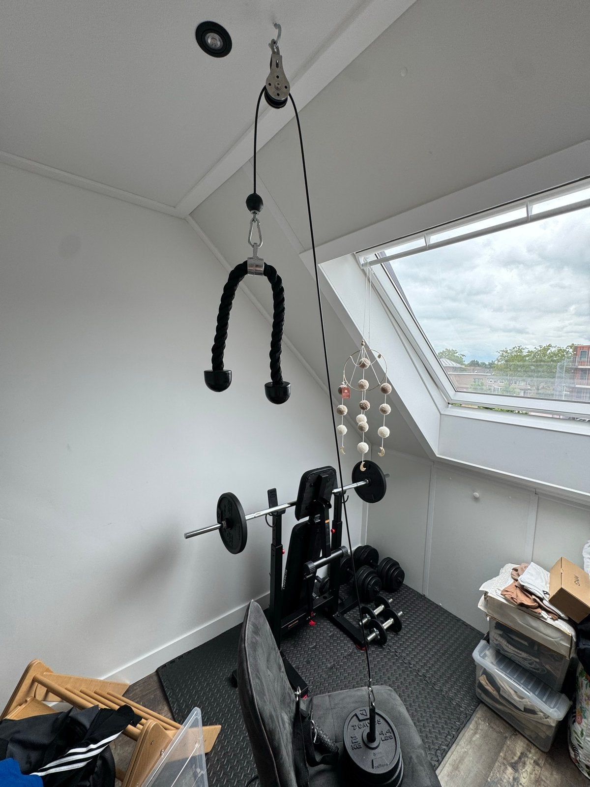 Corenght fitness set: bench, gewichten, halter & kabelsystee, Sport en Fitness, Fitnessmaterialen, Ophalen, Gebruikt, Armen, Fitnessbank