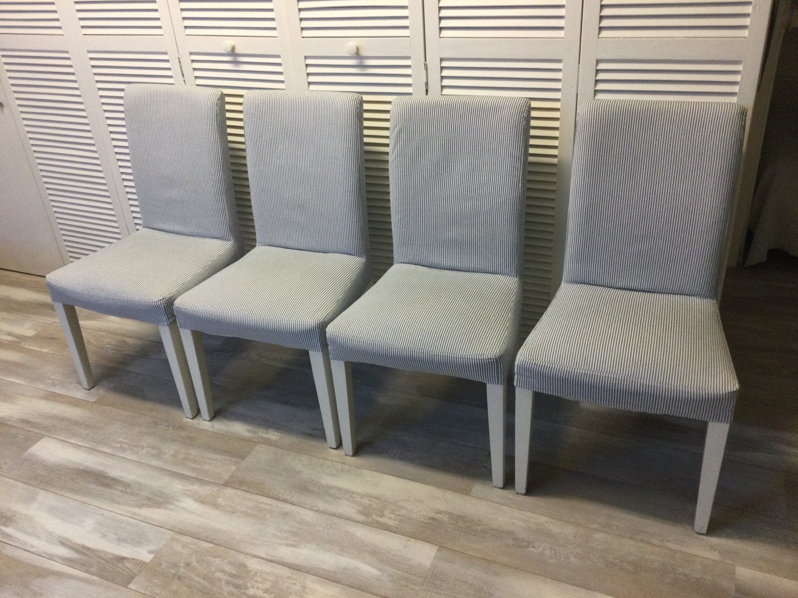 4 stuks Ikea eetkamerstoelen, Ophalen, Wit, Zo goed als nieuw, Vier