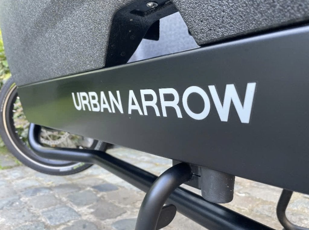::BACK2SCHOOL DEAL:: Urban Arrow Family Next, Fietsen en Brommers, Fietsen | Bakfietsen, Overige merken, 3 kinderen, Huif, Nieuw