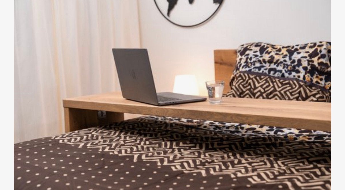 GRATIS  Ikea malm bedtafel, Tickets en Kaartjes, Eén persoon, Cadeaubon