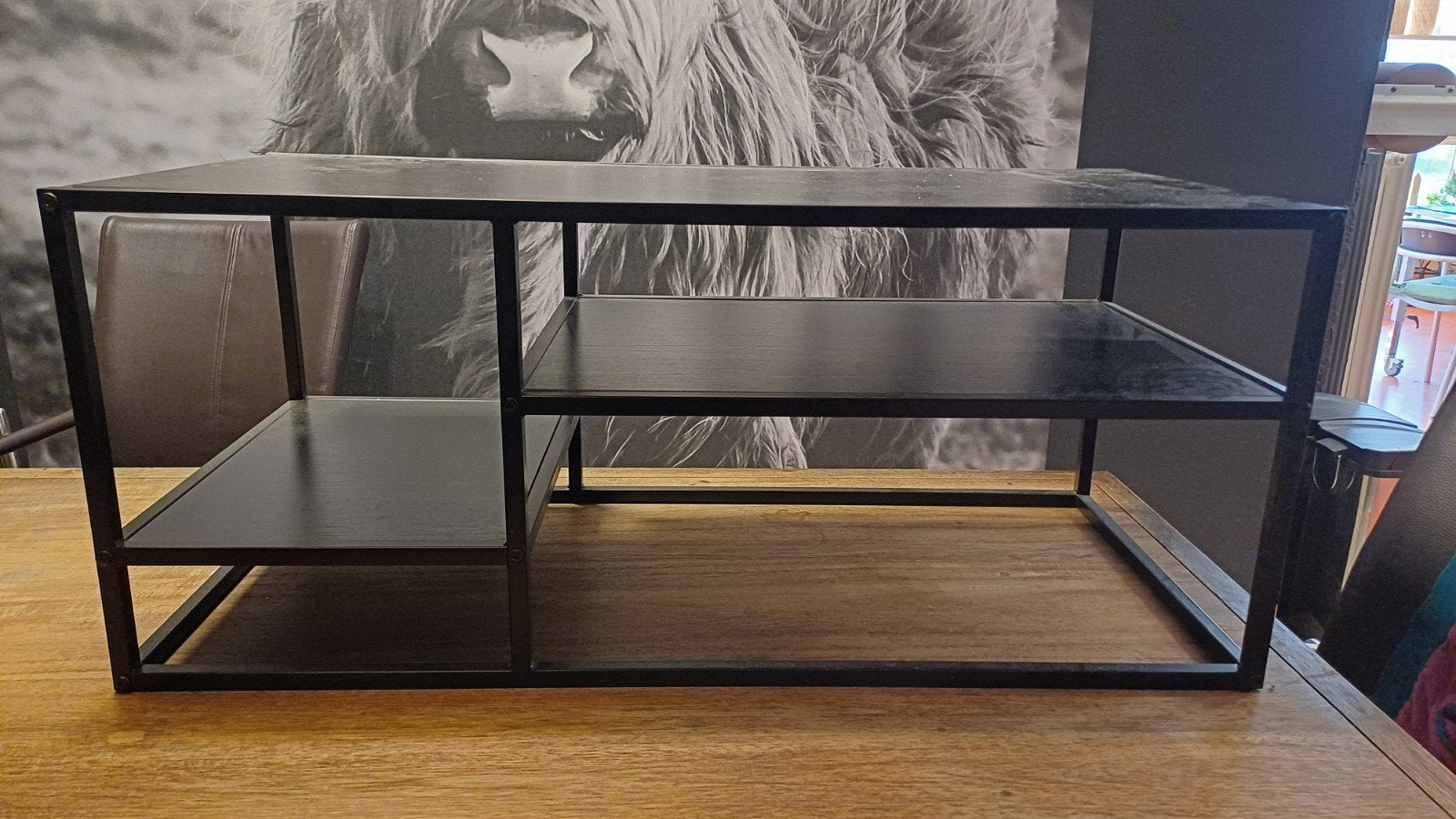 Stoere Zwarte Metalen Salontafel / Tv-Meubel, Huis en Inrichting, 100 tot 150 cm, Industrieel, Modern, Zo goed als nieuw, Minder dan 100 cm