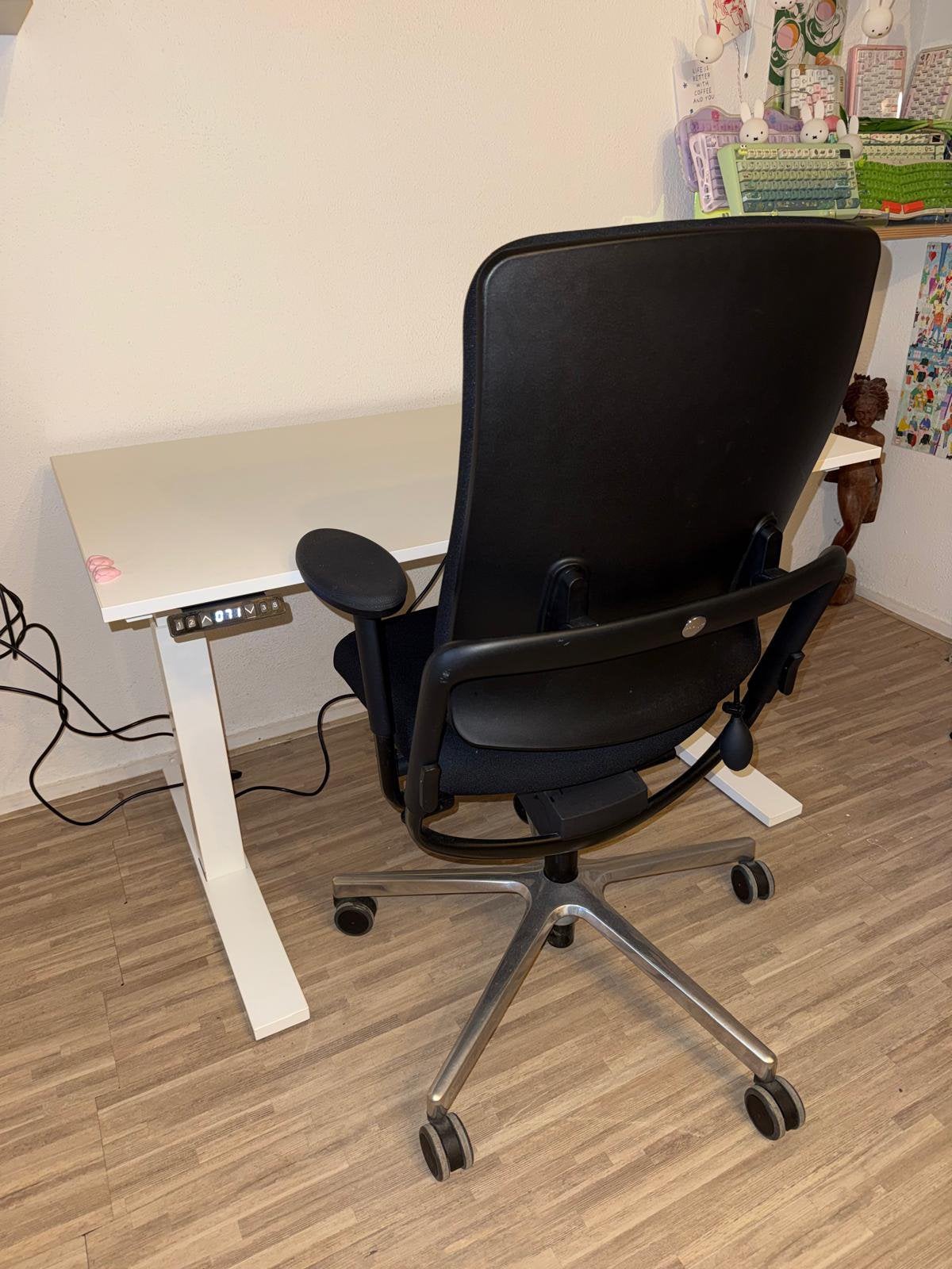Ergonomische bureaustoel Nowy Styl – zwart, Ophalen, Zwart, Zo goed als nieuw, Bureaustoel