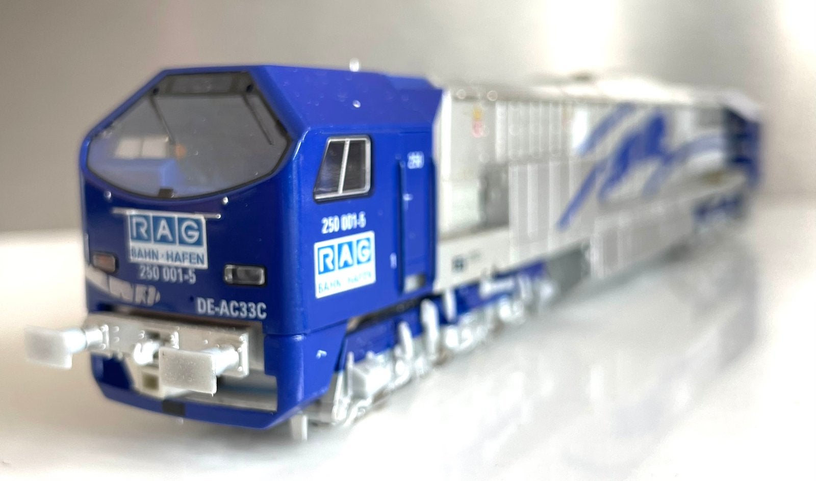 Mehano RAG Dieselloc 250 001-5 DE-AC33C HO, Overige merken, Gebruikt, -, Verzenden