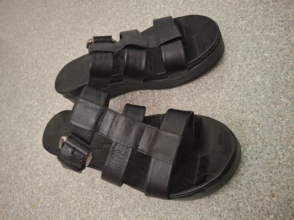 sandalen, Zwart, Zo goed als nieuw, Sandalen of Muiltjes, Ophalen of Verzenden