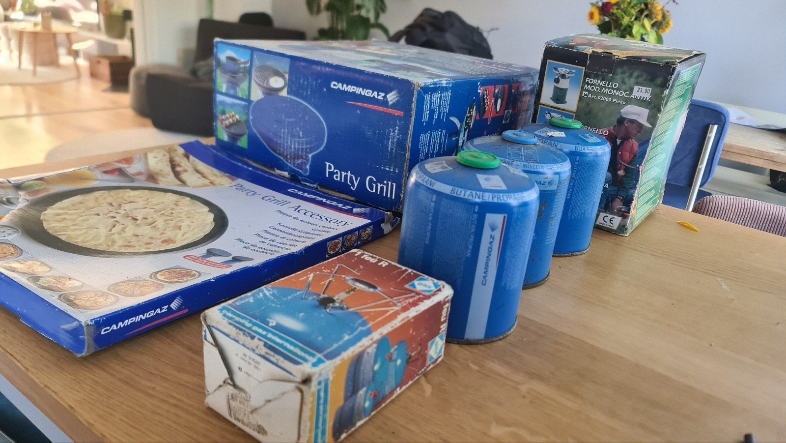 Campingaz Party Grill en accessoires met gasflessen, Ophalen, Gebruikt