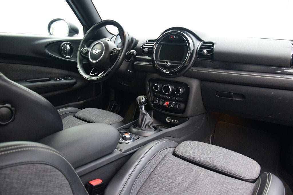 MINI Clubman 1.5 Cooper Salt Business Led Priv/Glass Navi/Bl, Voorwielaandrijving, 136 pk, Gebruikt, Blauw