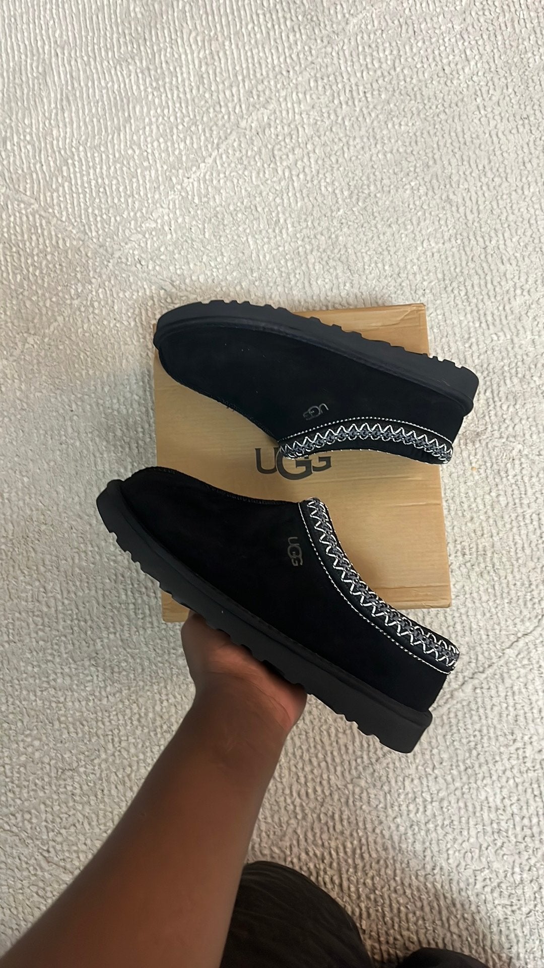 UGG Tasman Unisex Pantoffels - Zwart, Zwart, Nieuw, Ophalen of Verzenden, Pantoffels of Sloffen