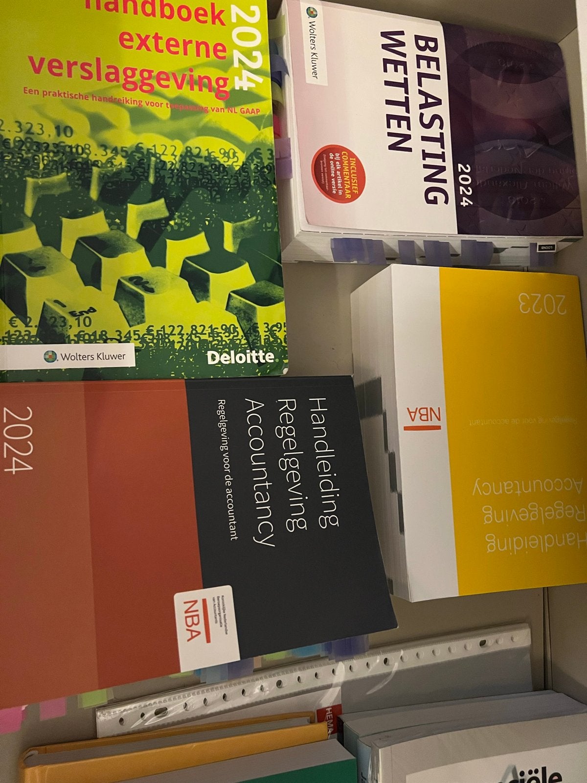 Gratis studieboeken HBO Accountancy, Ophalen of Verzenden, Gamma, Gelezen, HBO