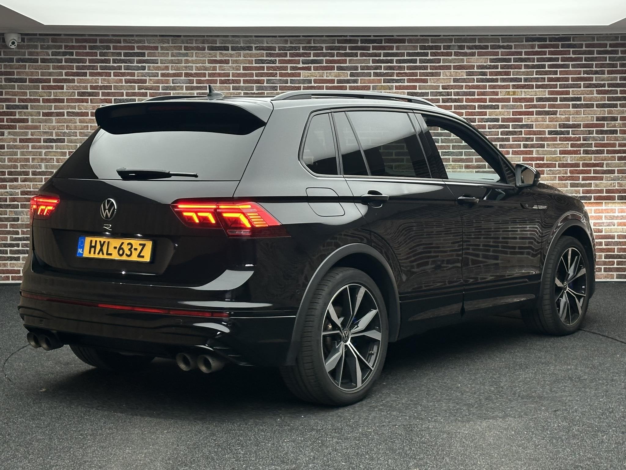 Volkswagen Tiguan 2.0 TSI R 75 Edition 4Motion Memory Panora, Auto's, Volkswagen, Automaat, Stof, Gebruikt, 4 cilinders