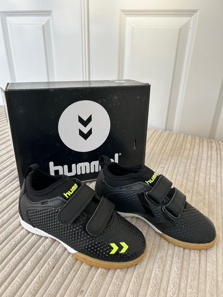 Hummel Zoom schoenen sneakers met klittenband maat 28 NIEUW, Sport en Fitness, Voetbal, Maat XS of kleiner, Schoenen, Nieuw, Ophalen of Verzenden