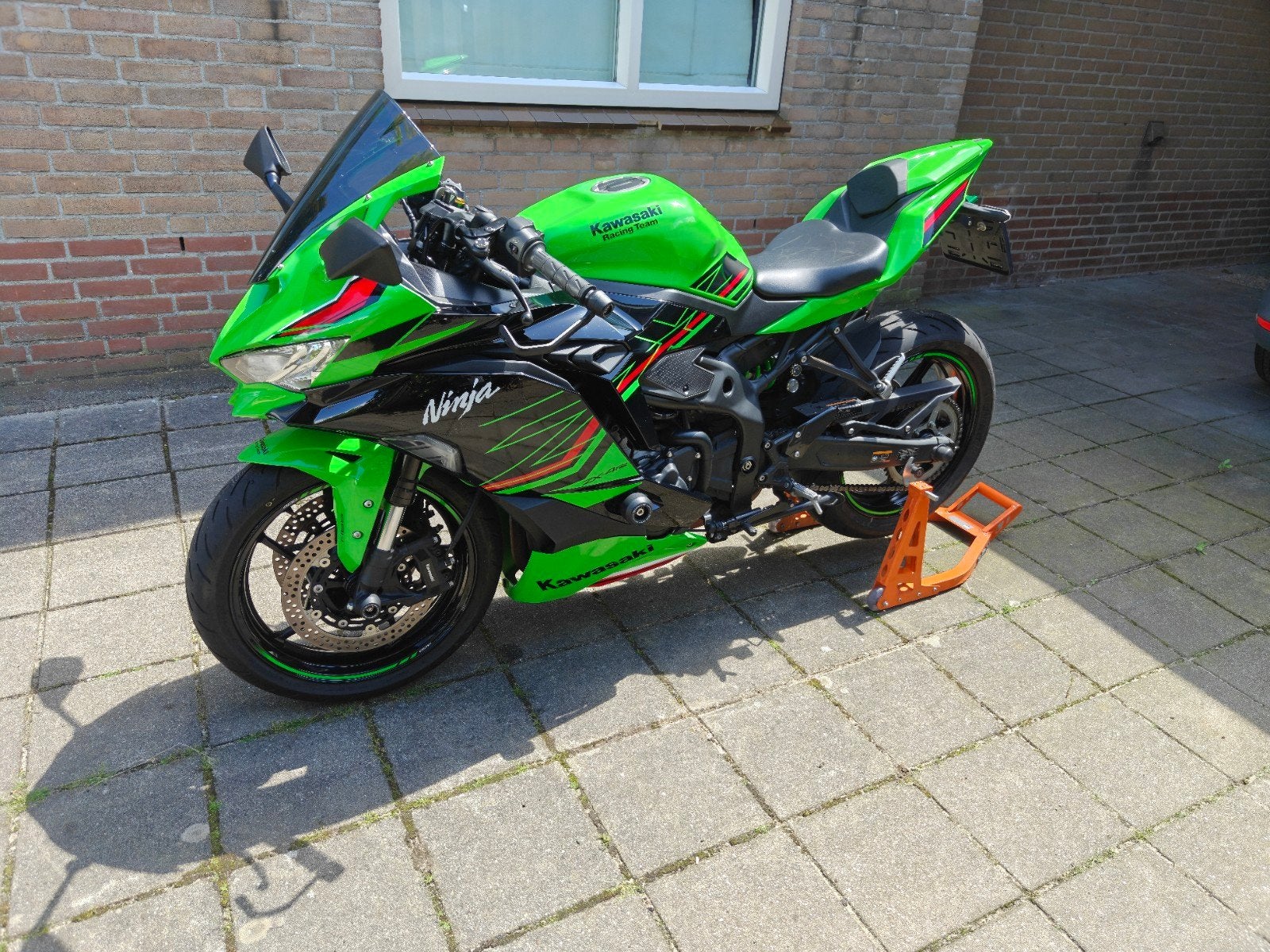 Kawasaki ZX4RR uit 2023 - Dealer onderhouden -9138KM, Motoren, Motoren | Kawasaki, 400 cc, Motorrijbewijs A, Meer dan 35 kW, Handgeschakeld