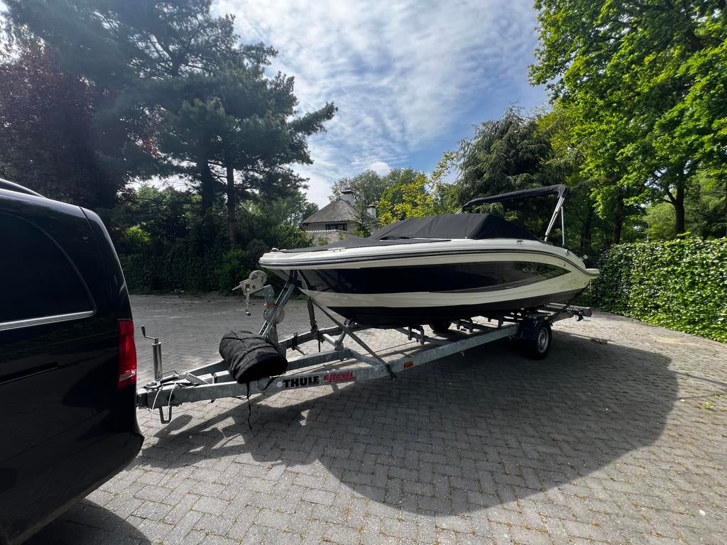 Sea ray 190 spx 2017 LEASE MOGELIJK, Watersport en Boten, Speedboten, Ophalen, Binnenboordmotor, 120 tot 200 pk, Zo goed als nieuw