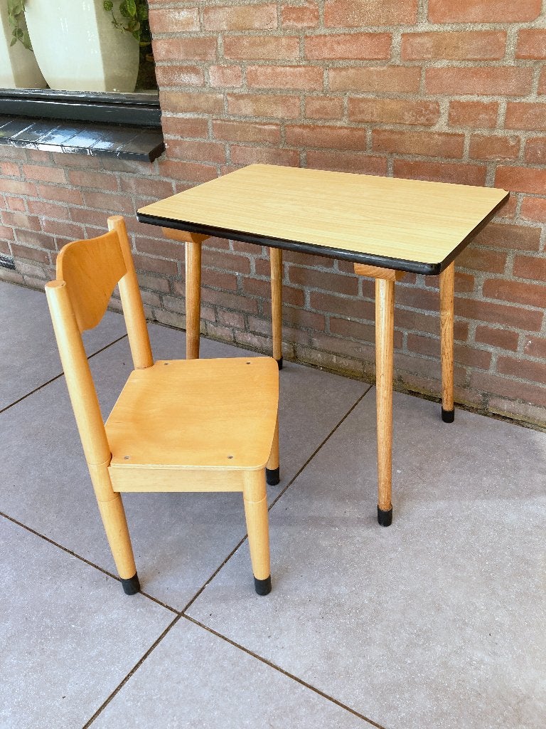 Schooltafel en stoel, kinderen, kleuter, Ophalen, Gebruikt, Stoel(en)