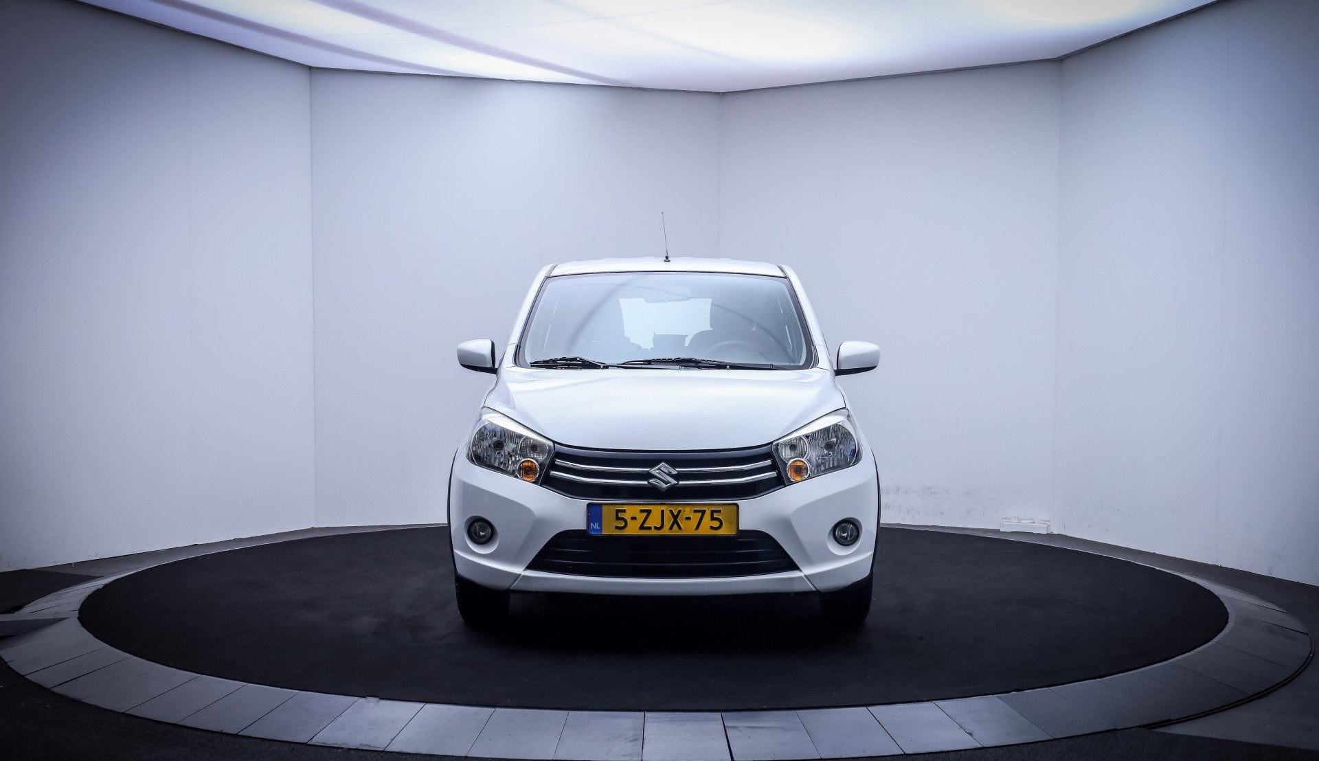 Suzuki Celerio 1.0 Exclusive AIRCO | BLUETOOTH | 4X ELEK RAM, Auto's, Suzuki, Stof, Gebruikt, 400 kg, Origineel Nederlands