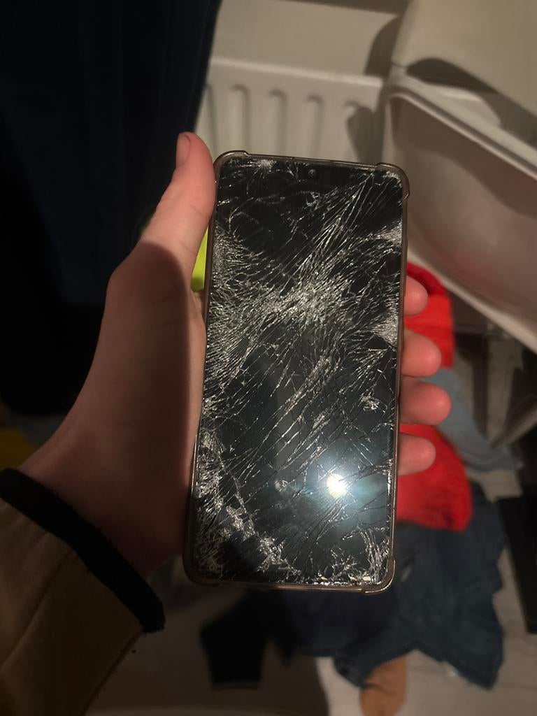 Samsung met kapot scherm, Telecommunicatie, Mobiele telefoons | Samsung, Overige modellen, Zwart, Ophalen of Verzenden, Zonder simlock