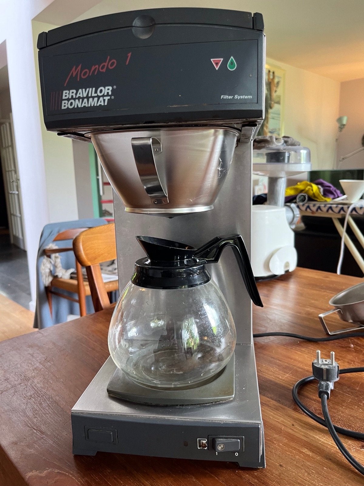 Bravilor Bonamat Mondo 1 Filter Koffiezetapparaat, Gebruikt, 10 kopjes of meer, Koffiemachine, Gemalen koffie