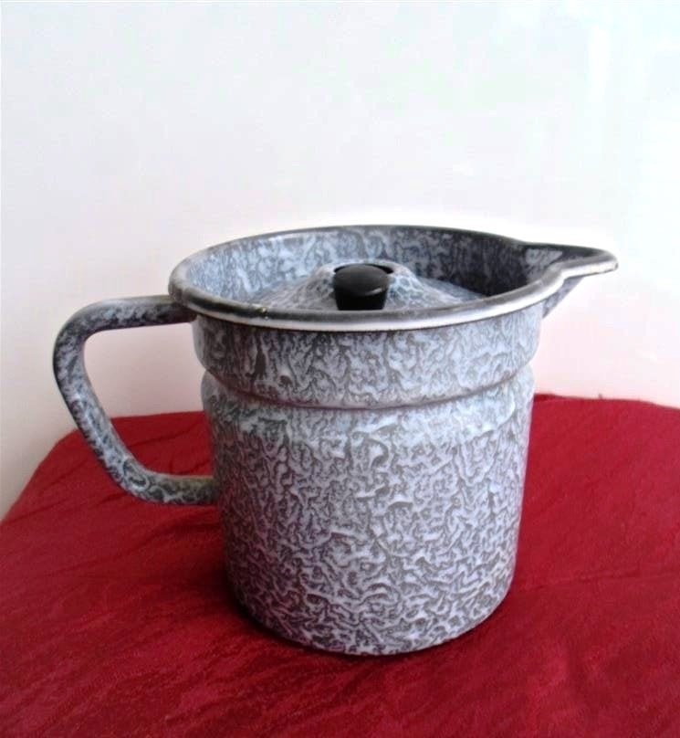 Emaille Melkkoker. Grijs gewolkt., Ophalen of Verzenden