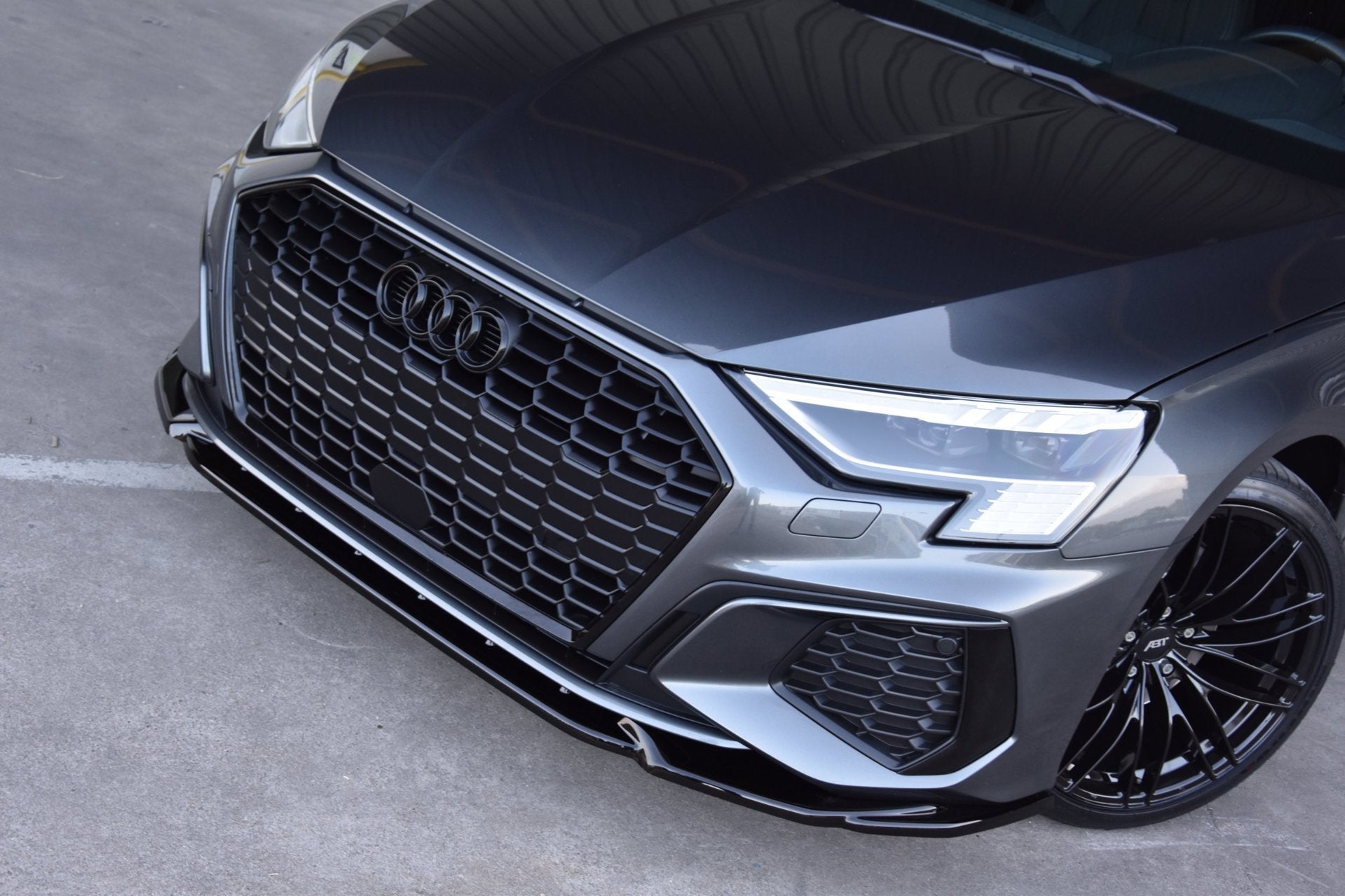 Audi A3 LIMOUSINE 35 TFSI S-Line S3/ABT Style CARPLAY|CAMERA, 4 cilinders, 150 pk, Origineel Nederlands, Bedrijf