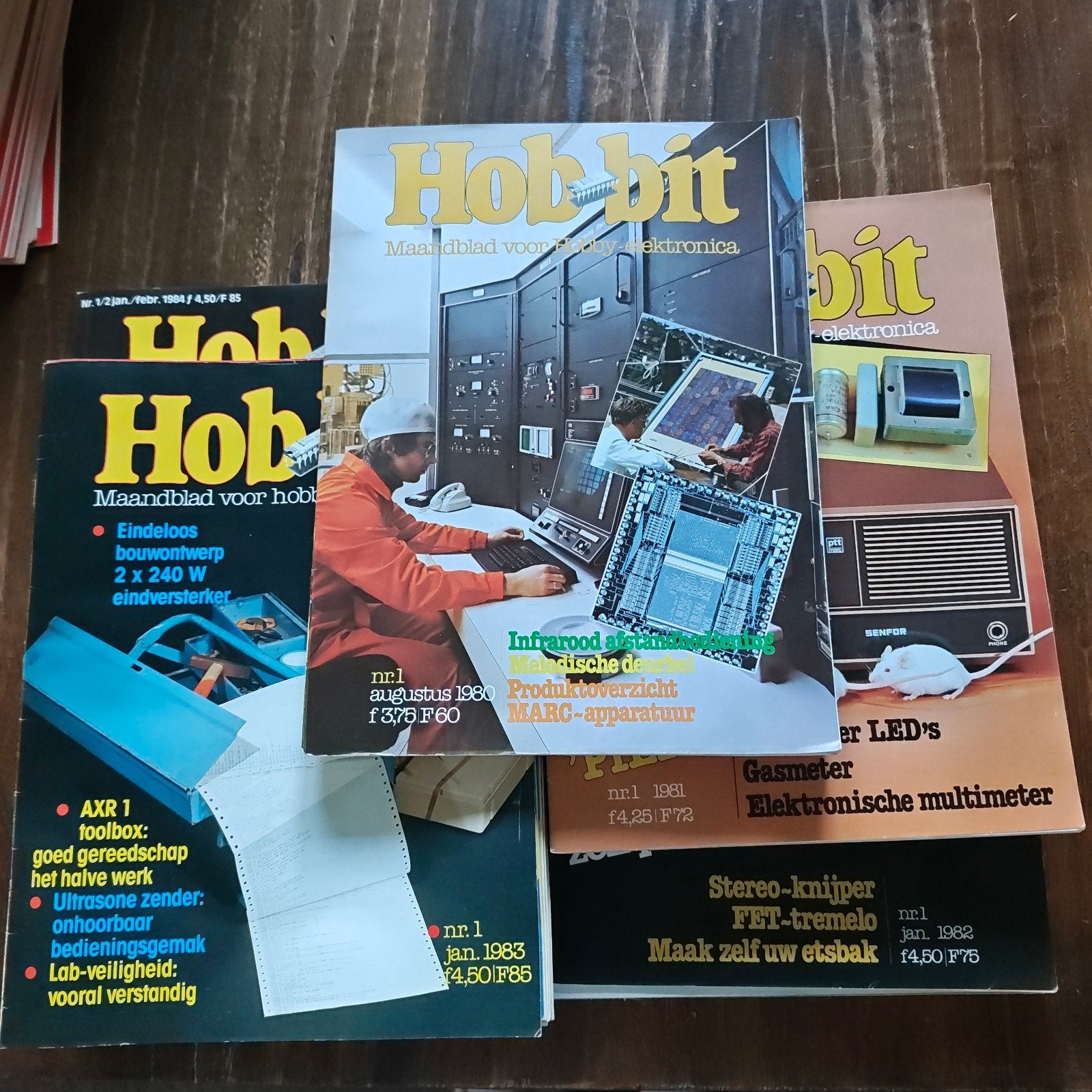 Hobby-elektronica tijdschriften - Hobbit (jaren '80), Boeken, Ophalen of Verzenden, Gelezen, Overige typen