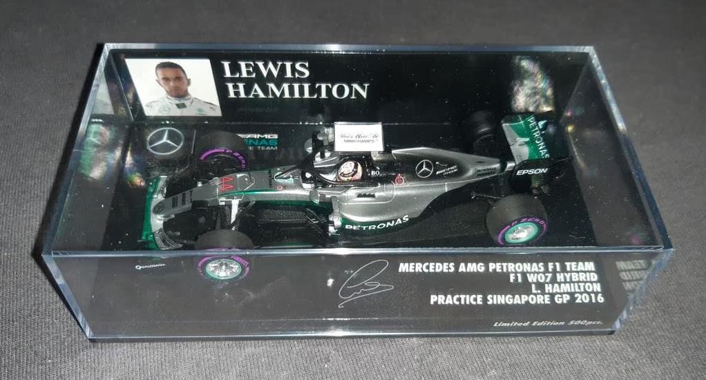 Minichamps 417160444 1:43 Lewis Hamilton HALO test, Verzenden, Nieuw, Auto, MiniChamps