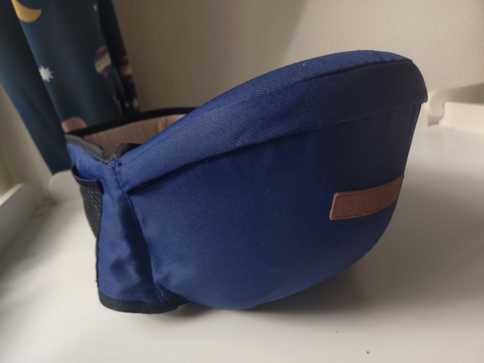 Donkerblauwe heupdrager voor baby's - Zo goed als nieuw, Overige merken, Overige typen, Ophalen of Verzenden, Zo goed als nieuw