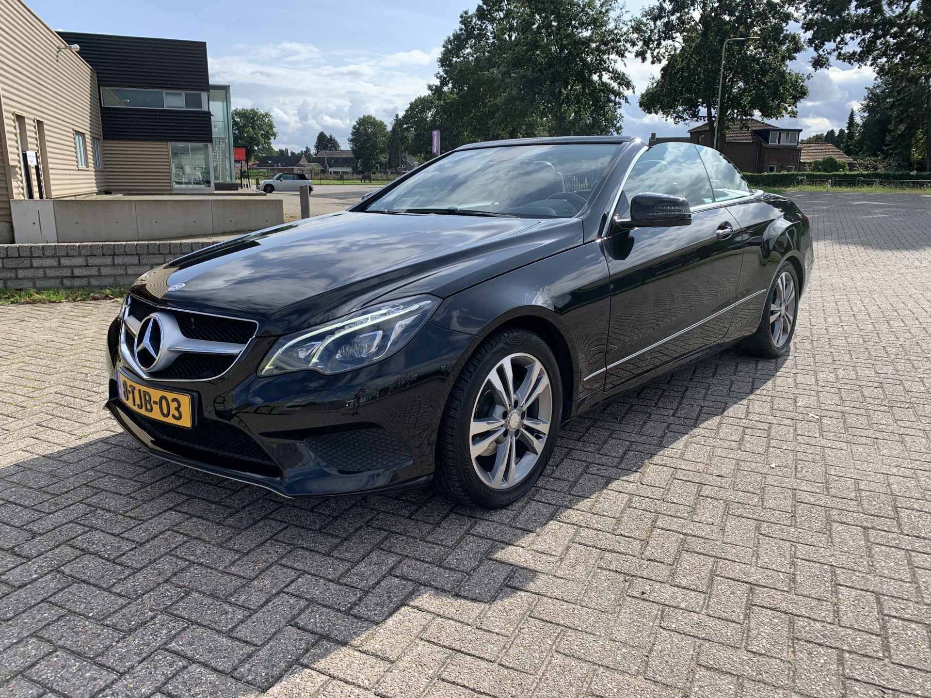 Mercedes-Benz E-klasse Cabrio 200 Ambition Automaat [navi, t, Auto's, Automaat, Verwarmde buitenspiegels, Achterwielaandrijving