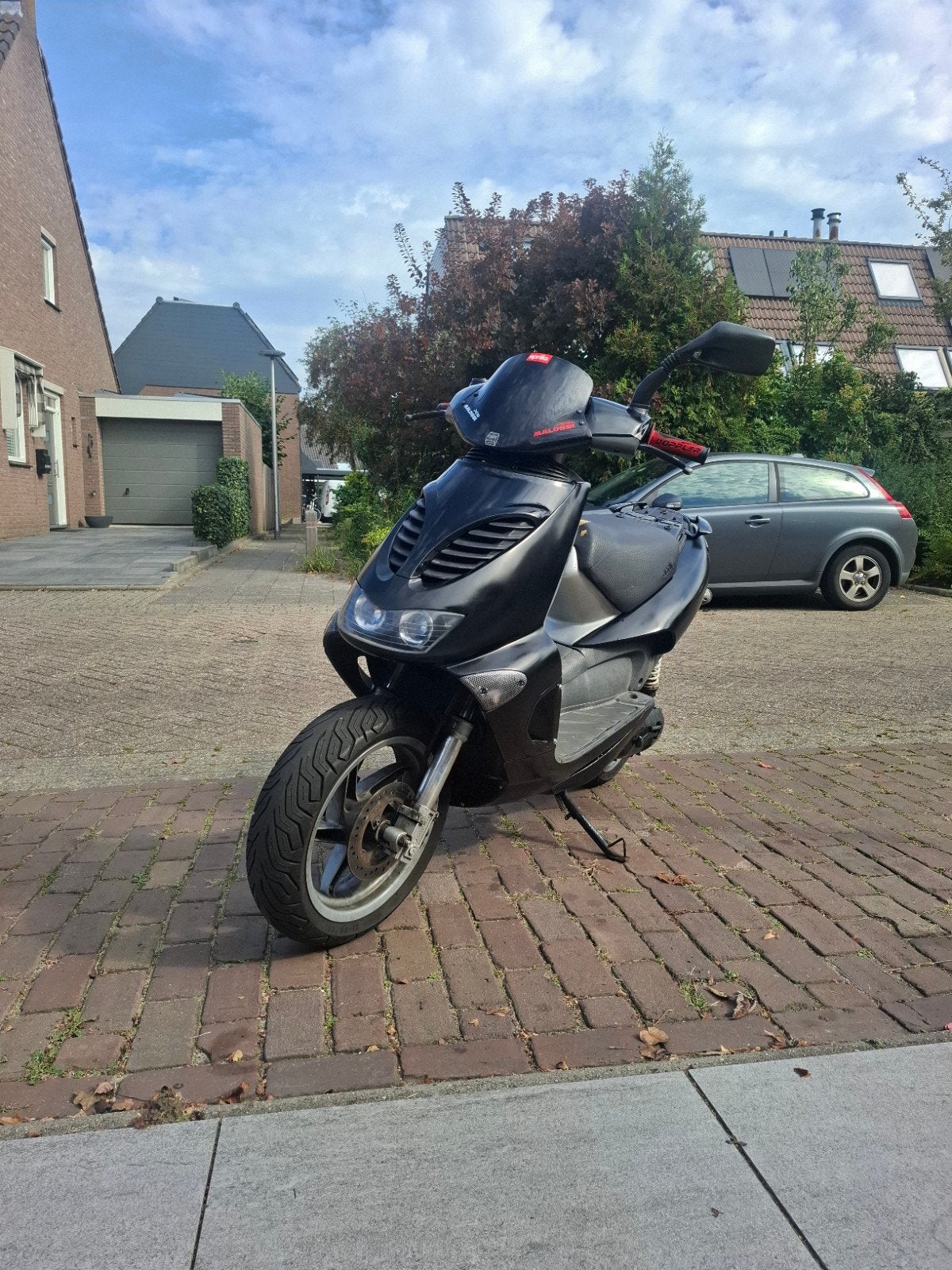 Aprilia SR50, Fietsen en Brommers, Tweetakt, Gebruikt, Maximaal 45 km/u, 70 cc