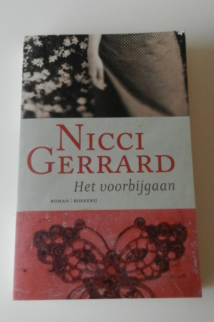 Het voorbijgaan - Auteur: Nicci Gerrard, Ophalen of Verzenden, Gelezen, Nederland