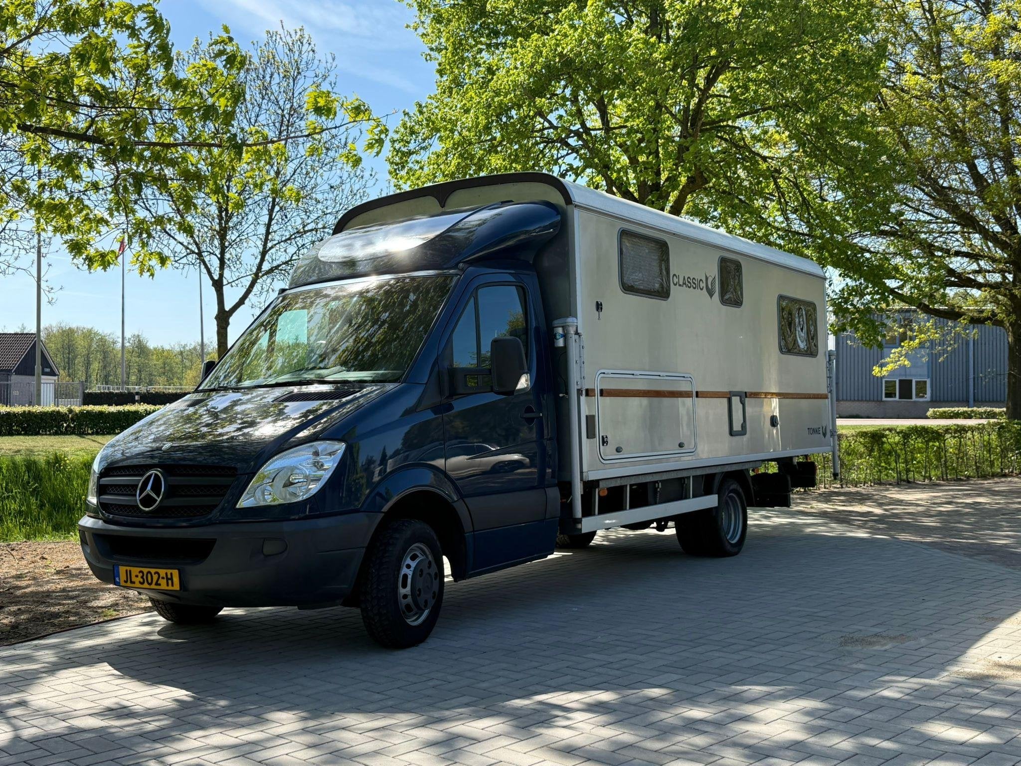 Tonke Classic Fieldsleeper International, Munnikenhof 2
4844PK  Terheijden, NL, Bedrijf, Diesel, Info@tonke.eu