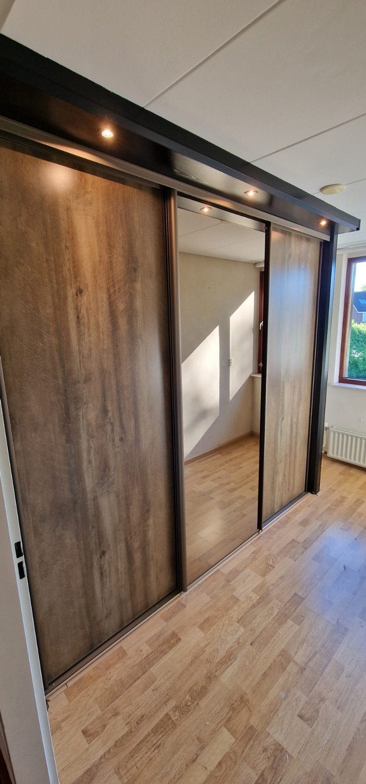 Prachtige ruime inbouwkast met hang- en leggedeeltes, Huis en Inrichting, Ophalen, 50 tot 75 cm, 200 cm of meer, 200 cm of meer