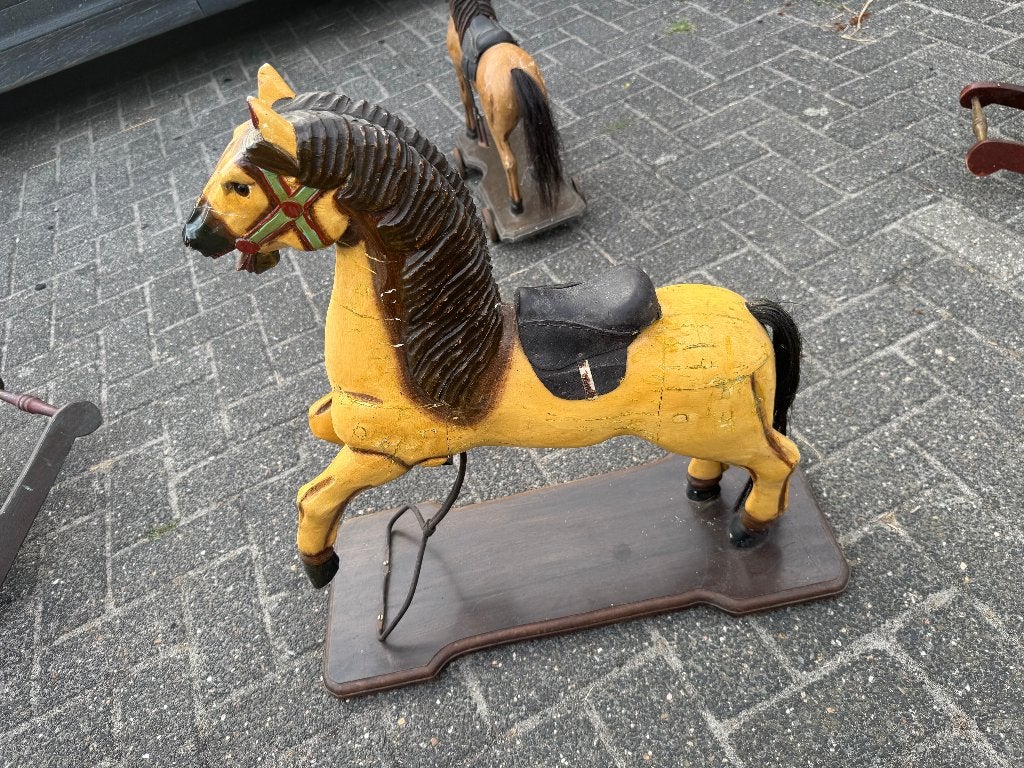 antiek paard op standaard, Ophalen of Verzenden