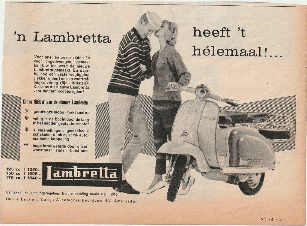 Retro reclame 1960 Lambretta scooter brommer heeft 't echt, Verzenden, Overige typen