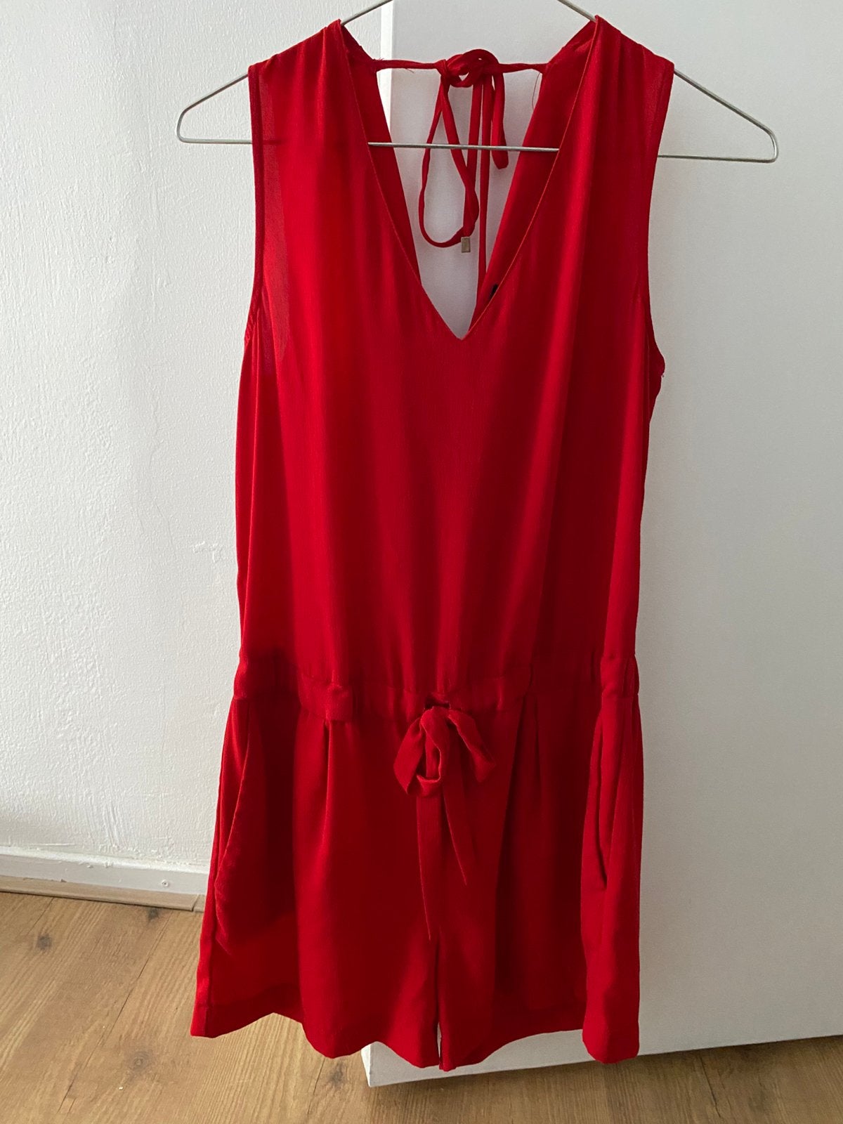 Bright red playsuit from Zara Basic, Verzenden, Zo goed als nieuw, Maat 34 (XS) of kleiner, Rood