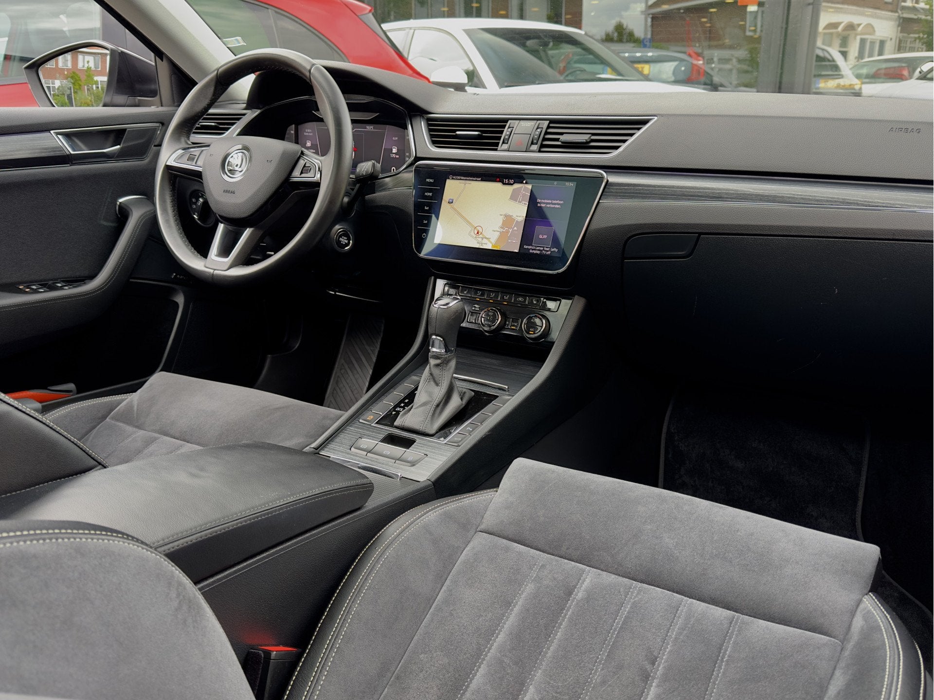 Skoda Superb Combi 1.5 TSI ACT AUT7 EDITION PANODAK LEDER NA, Euro 6, 4 cilinders, 150 pk, Zwart